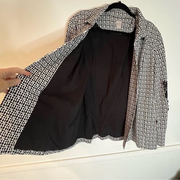 CHICO’S blazer size 3 large black white lace appliqué on arms - Picture 7 of 14